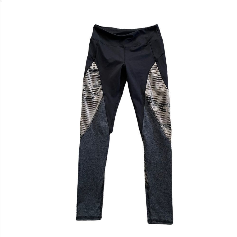 JALA Leggings - Black with Tan and Gray Snake Print Pattern - Size Small - Picture 2 of 6